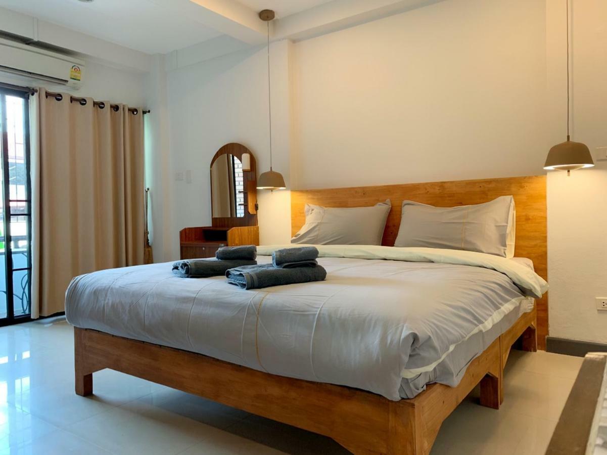 Hotel Spring@Tapae Chiang Mai Esterno foto